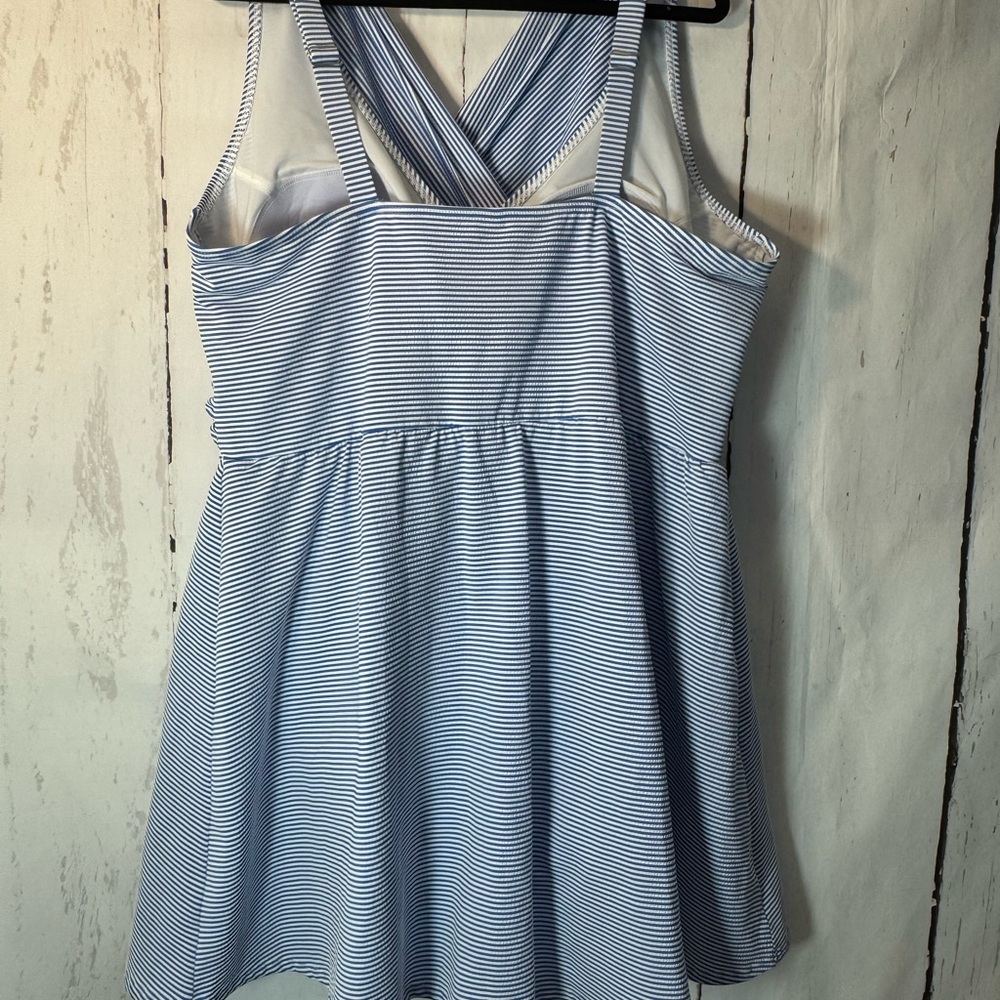 Lands' End 26W blue/white pinstriped swimsuit - Picture 2 of 9